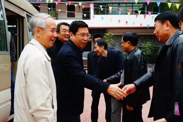 市政协经济委调研领导及专家一行到访越秀银幸颐园养护院参观指导工作,给予工作的高度认可 市政协经济委调研领导及专家一行到访越秀银幸颐园养护院参观指导工作,给予工作的高度认可