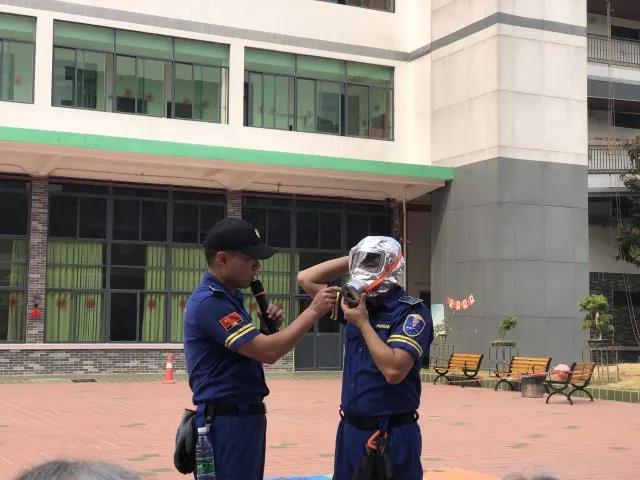 银幸颐园 | “穿越火线之安泽金秋消防实练”在银幸颐园顺利开展 银幸颐园 | “穿越火线之安泽金秋消防实练”在银幸颐园顺利开展