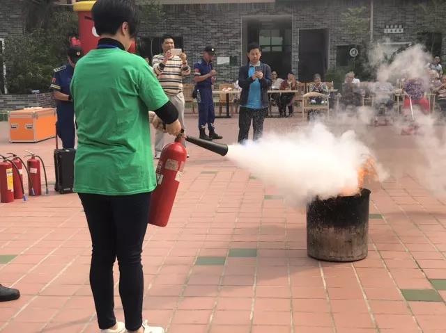 银幸颐园 | “穿越火线之安泽金秋消防实练”在银幸颐园顺利开展 银幸颐园 | “穿越火线之安泽金秋消防实练”在银幸颐园顺利开展