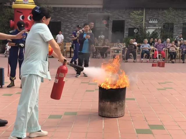 银幸颐园 | “穿越火线之安泽金秋消防实练”在银幸颐园顺利开展 银幸颐园 | “穿越火线之安泽金秋消防实练”在银幸颐园顺利开展