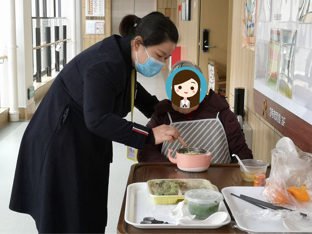 三八国际妇女节 | 她们，撑起了养老院里的“半边天”