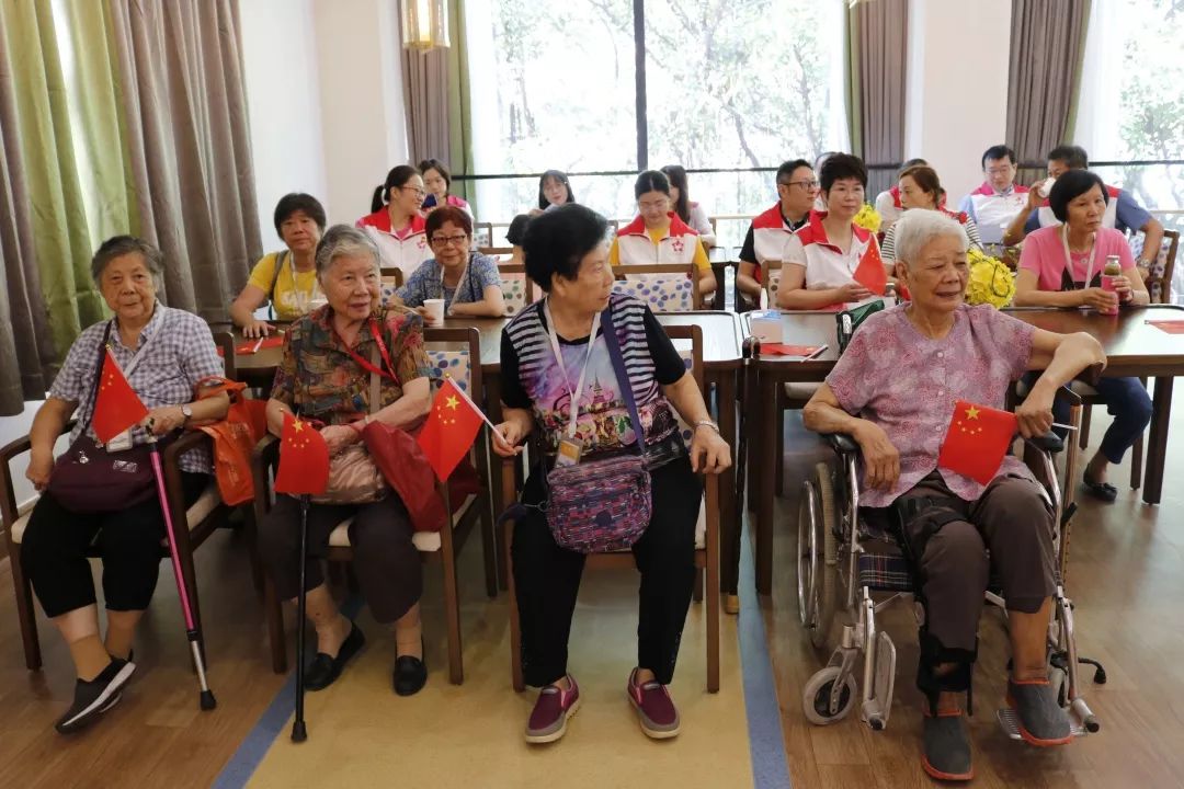 越秀养老|伴长者忆初心 唱红歌颂祖国