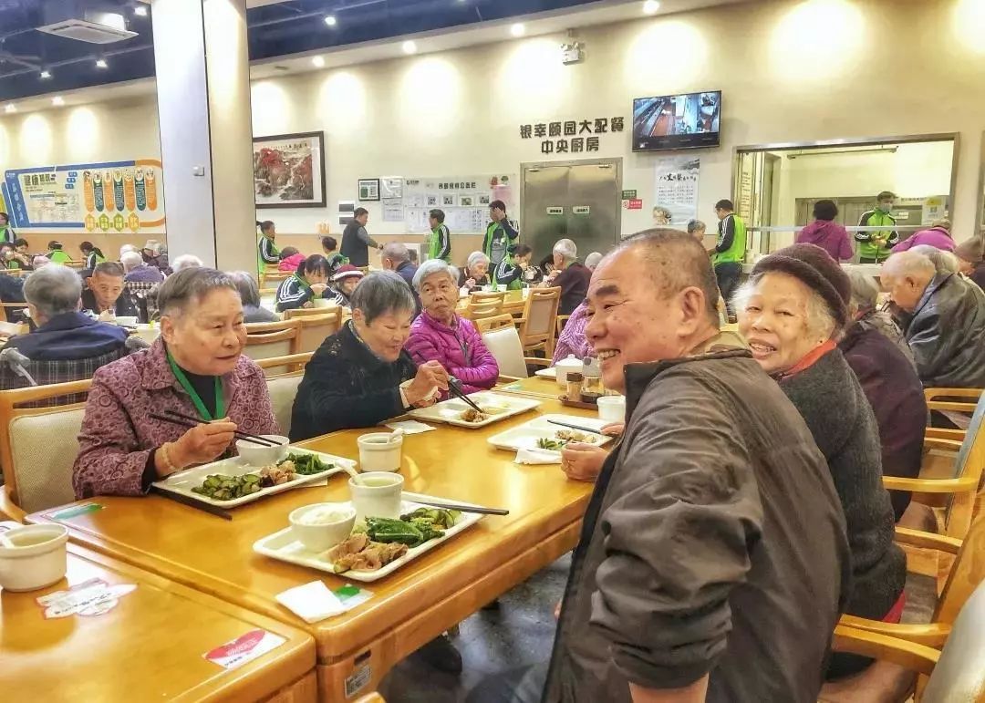 探秘| “小蛮腰”附近有家养护院用美食牢牢拴住长辈的心