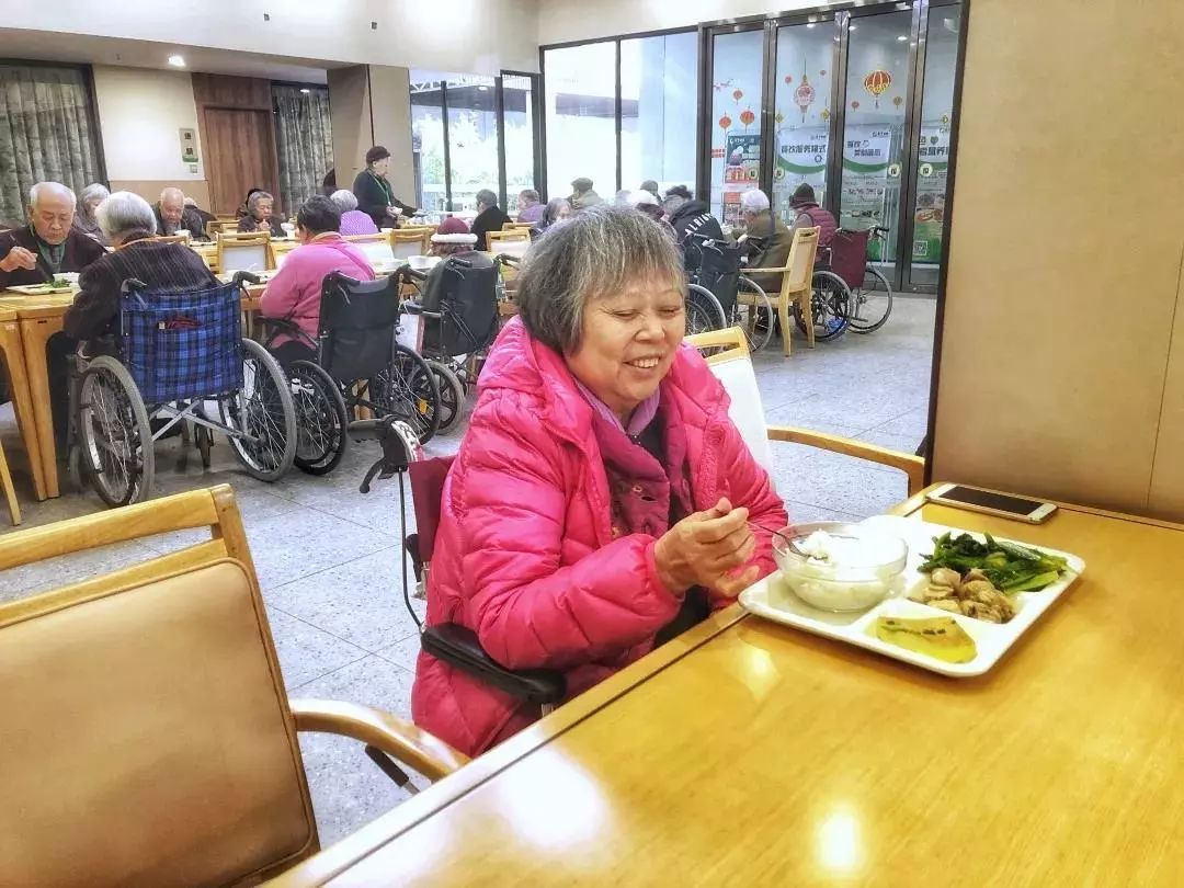 探秘| “小蛮腰”附近有家养护院用美食牢牢拴住长辈的心