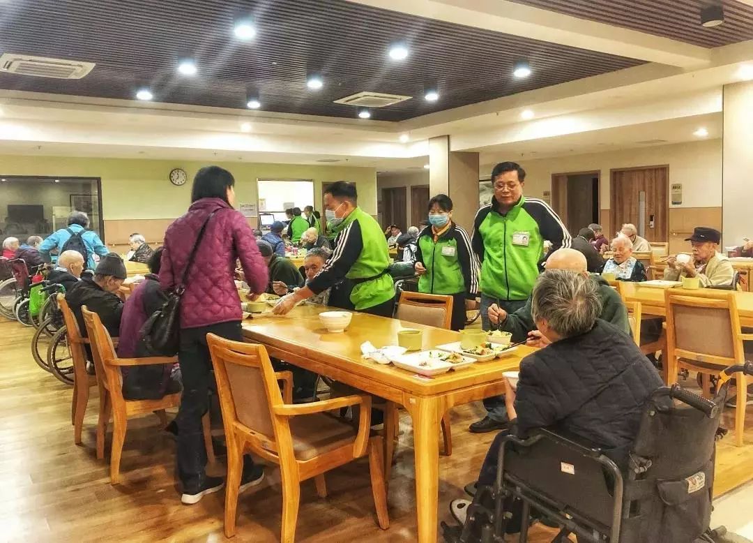 探秘| “小蛮腰”附近有家养护院用美食牢牢拴住长辈的心