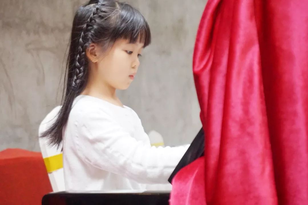 别出新意的音乐疗法，首批品牌体验官共赏越秀养老首届暖冬音乐会