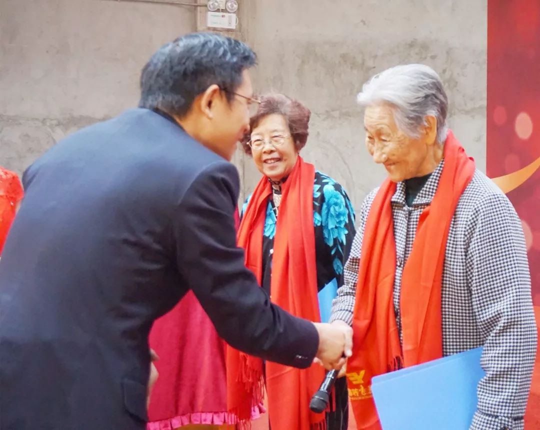 别出新意的音乐疗法，首批品牌体验官共赏越秀养老首届暖冬音乐会