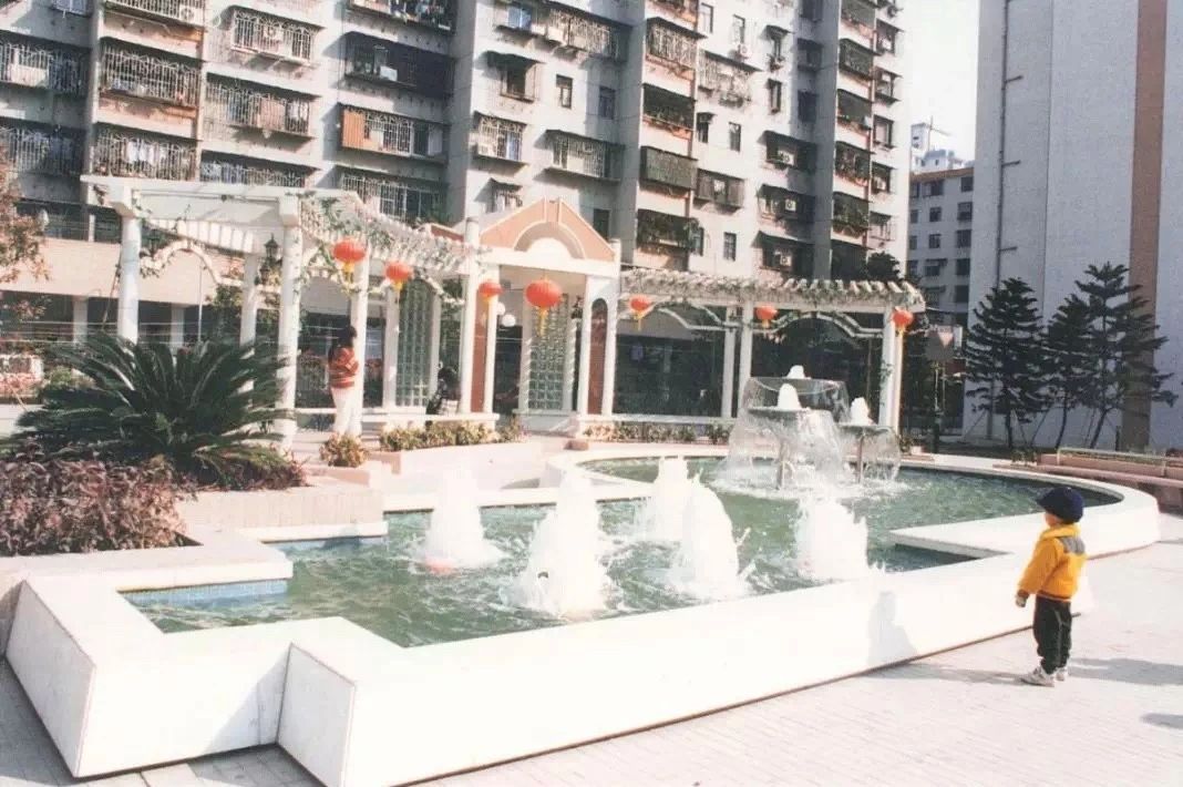 成就美好生活（1992-2008）：引领潮流 匠心铸就品质生活