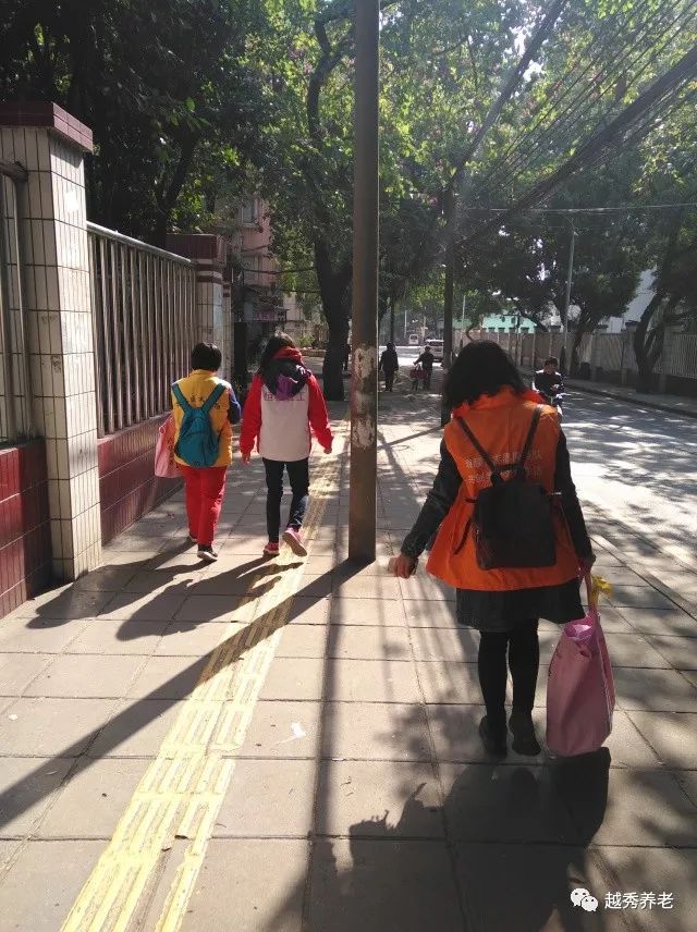 新春送福袋 温暖满南石