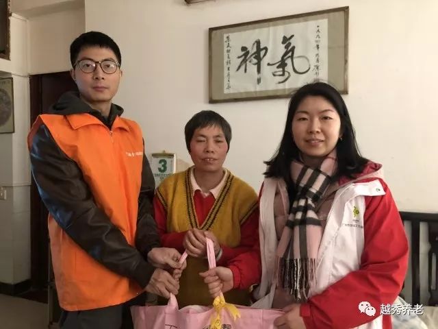新春送福袋 温暖满南石